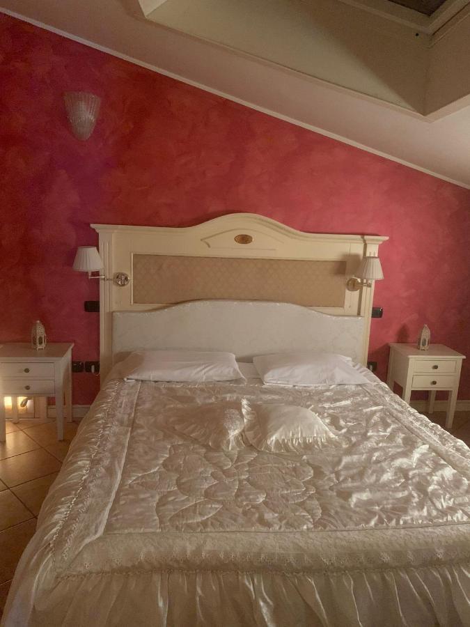 Hotel Due Colonne 산보니파시오 외부 사진