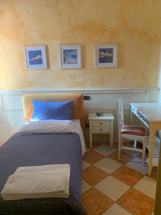 Hotel Due Colonne 산보니파시오 외부 사진