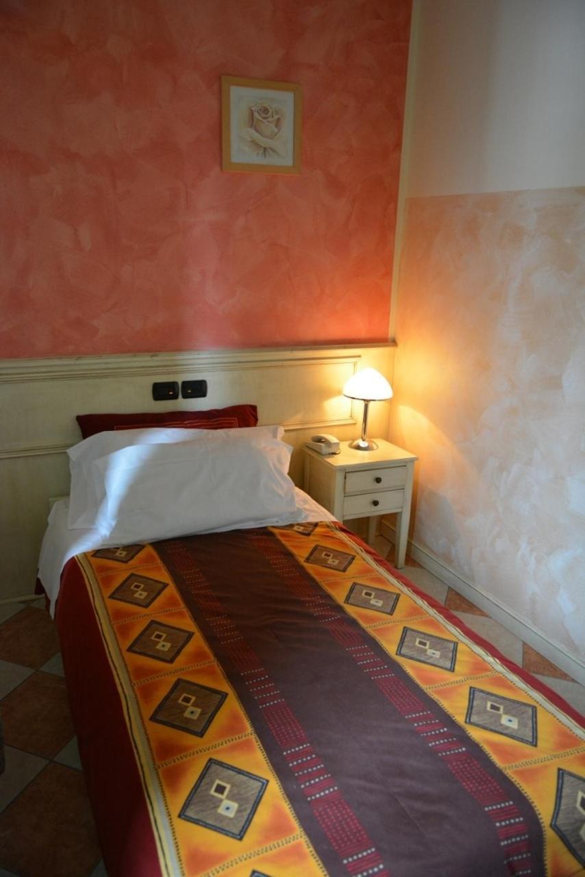 Hotel Due Colonne 산보니파시오 객실 사진