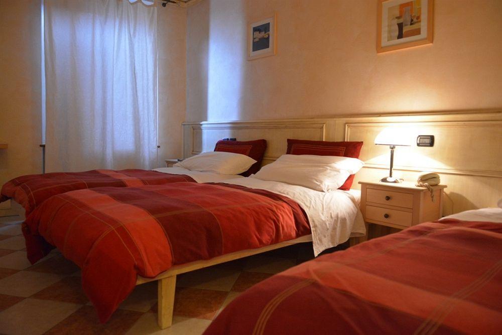 Hotel Due Colonne 산보니파시오 외부 사진