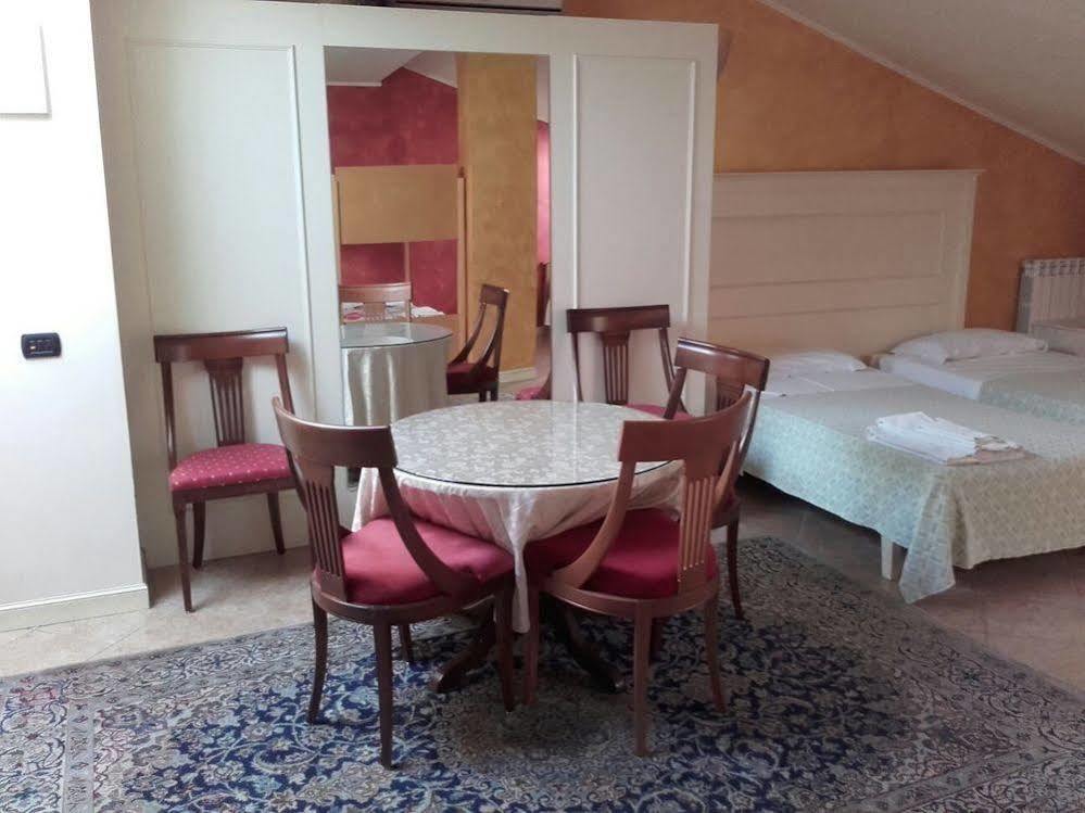 Hotel Due Colonne 산보니파시오 외부 사진
