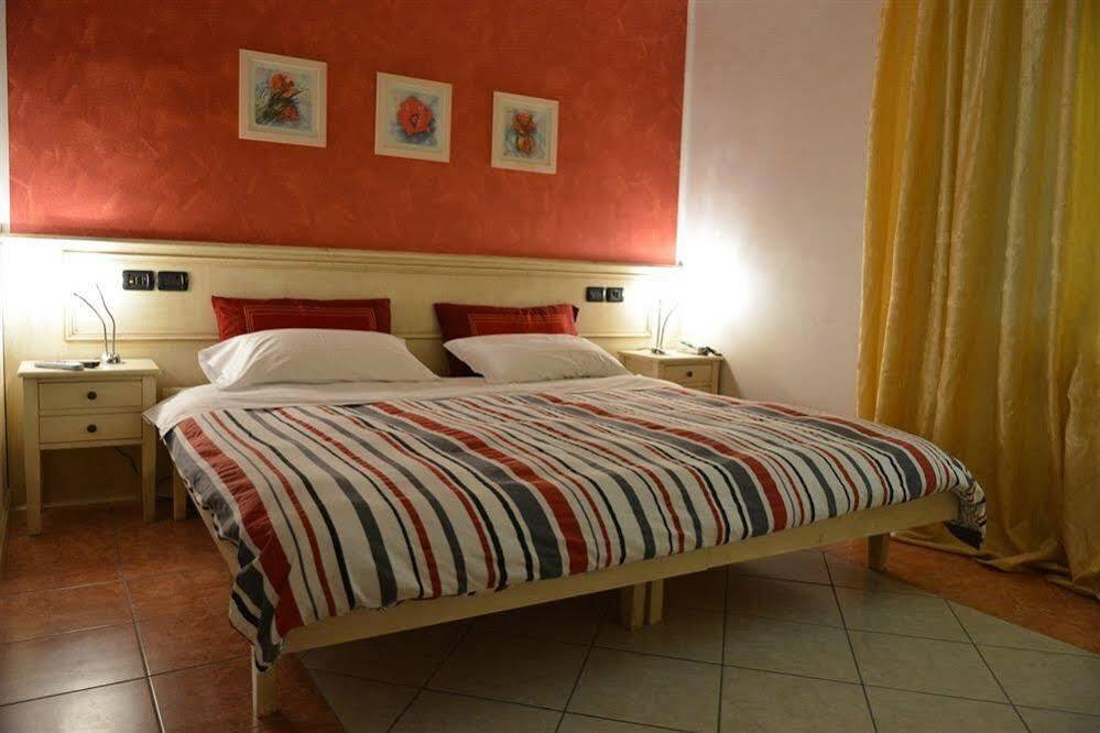 Hotel Due Colonne 산보니파시오 외부 사진